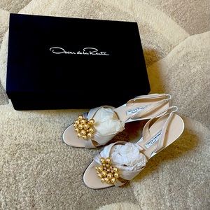Oscar de la Renta white sling backs - almost brand new